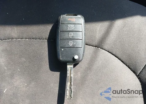 2015 Kia Soul z USA, uszkodzony, nr VIN KNDJN2A25F7189102